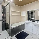 Stunning In Holiday home
